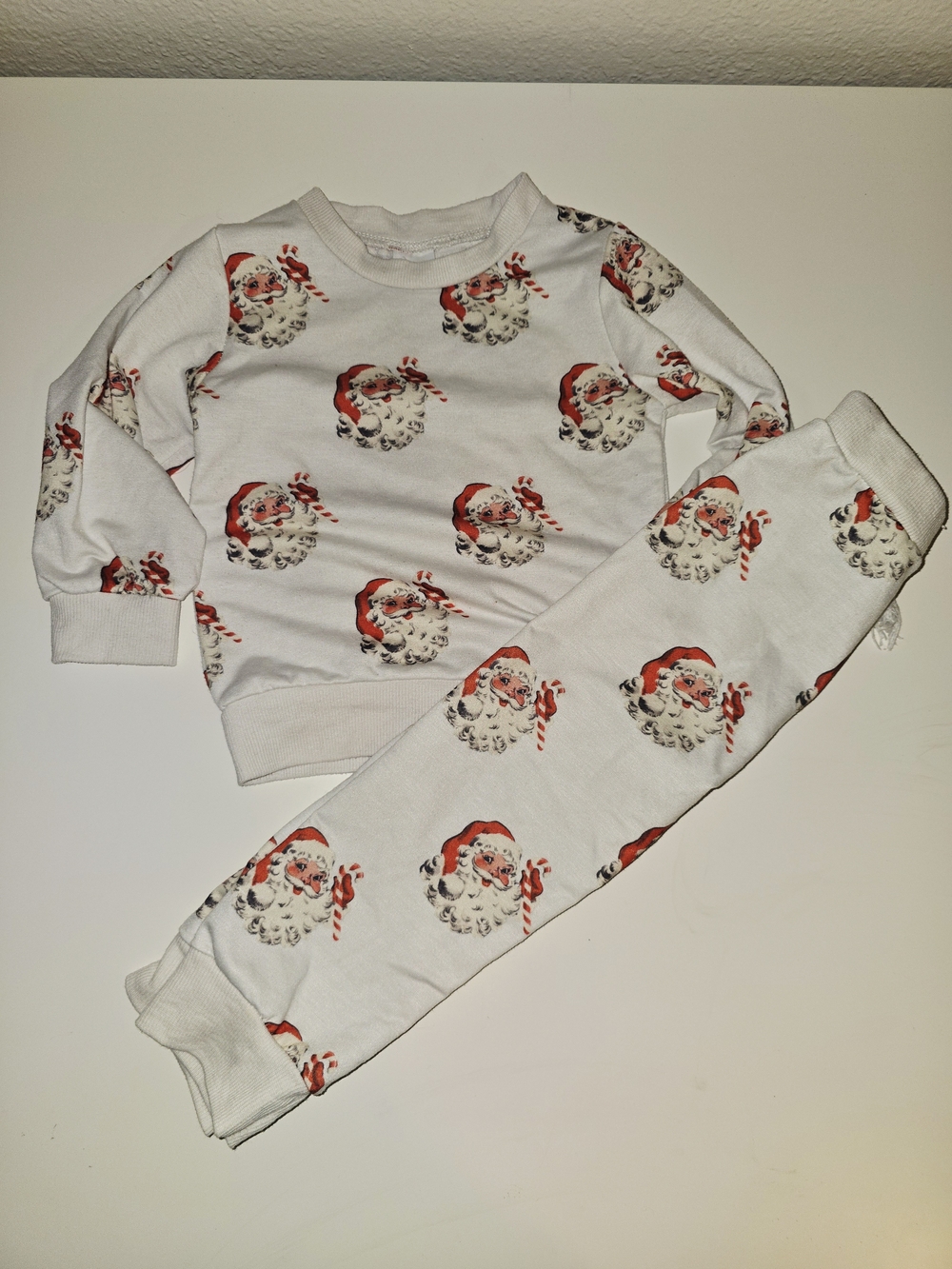 Kids White Santa Print Pajama Set - Festive Holiday Set